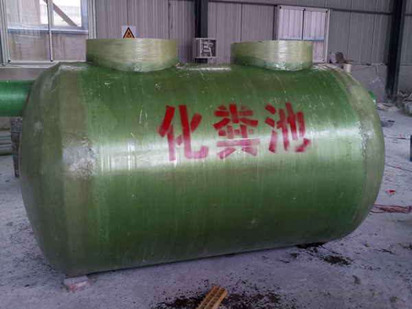 玻璃鋼隔油池生產(chǎn)車間
