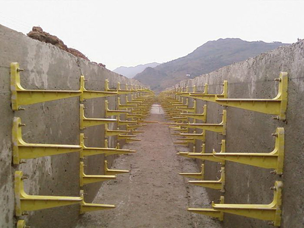 內蒙玻璃鋼電纜支架施工現場